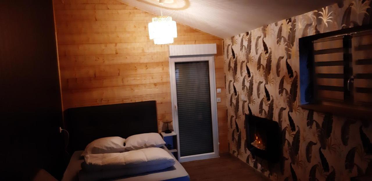 Le Nid Douillet D'Alsace Et Sa Balneo Villa Ottmarsheim ภายนอก รูปภาพ